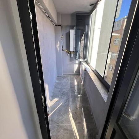 Apartamento Zeytinburnu Merkezi Konumda, Sifir Daire & Esyalar Estambul Exterior foto