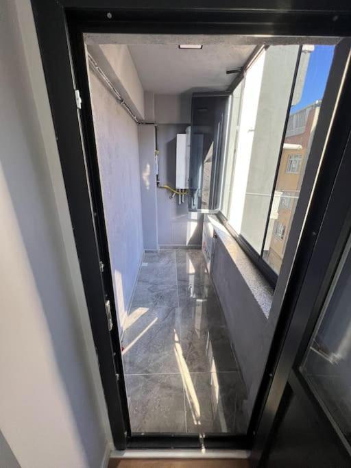 Apartamento Zeytinburnu Merkezi Konumda, Sifir Daire & Esyalar Estambul Exterior foto