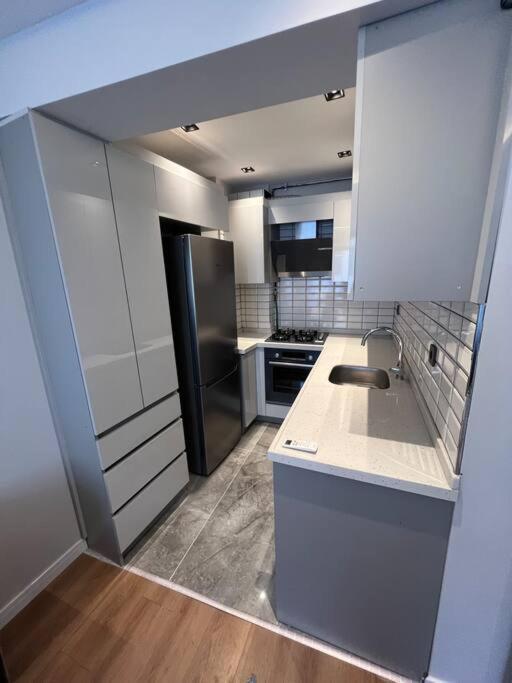 Apartamento Zeytinburnu Merkezi Konumda, Sifir Daire & Esyalar Estambul Exterior foto